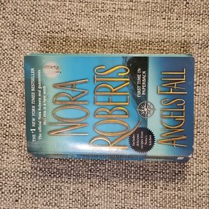 Nora Roberts Angels Fall